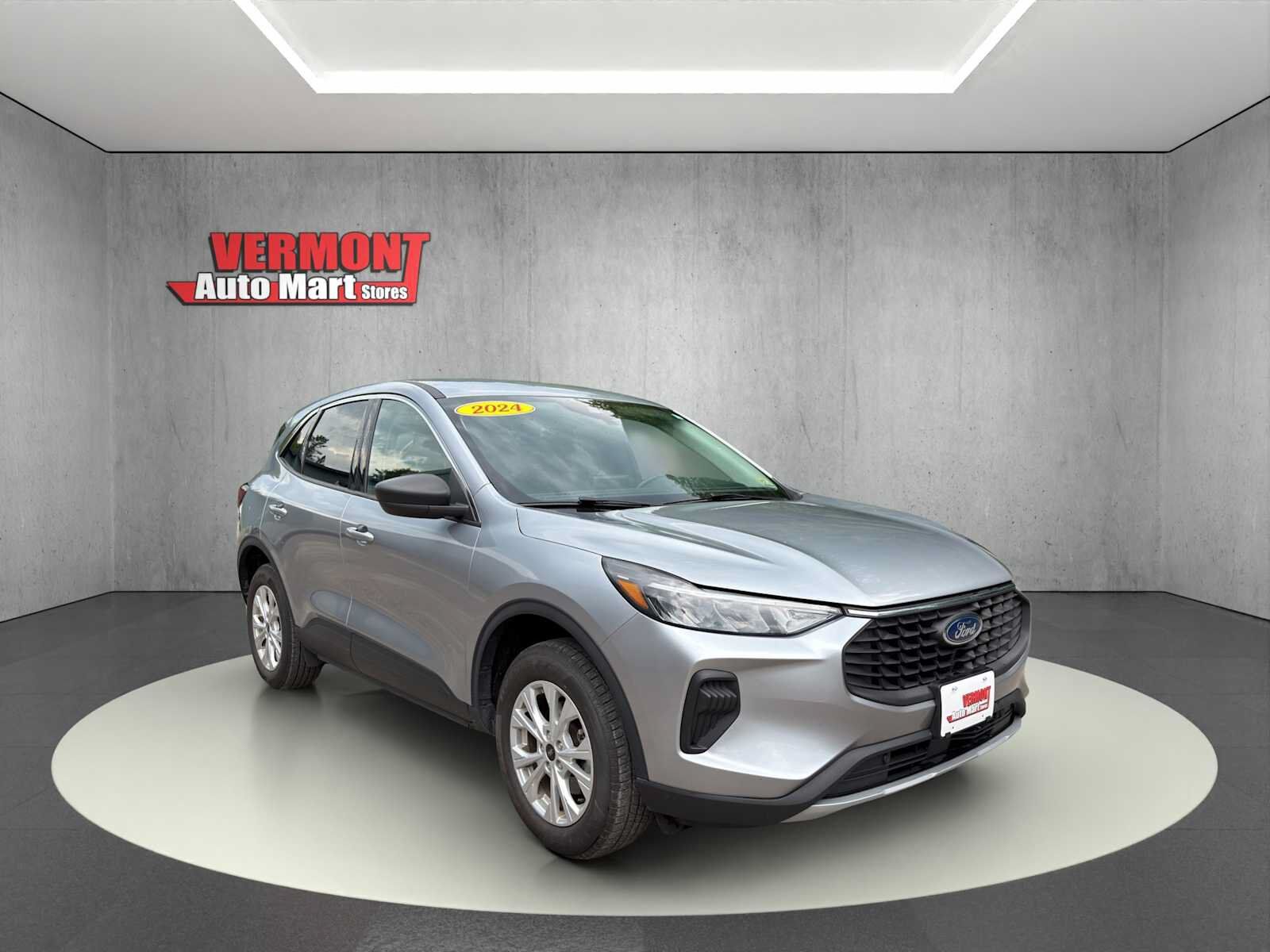 2024 FORD Escape