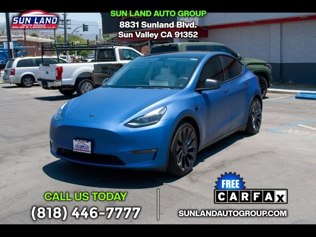 2023 TESLA Model Y