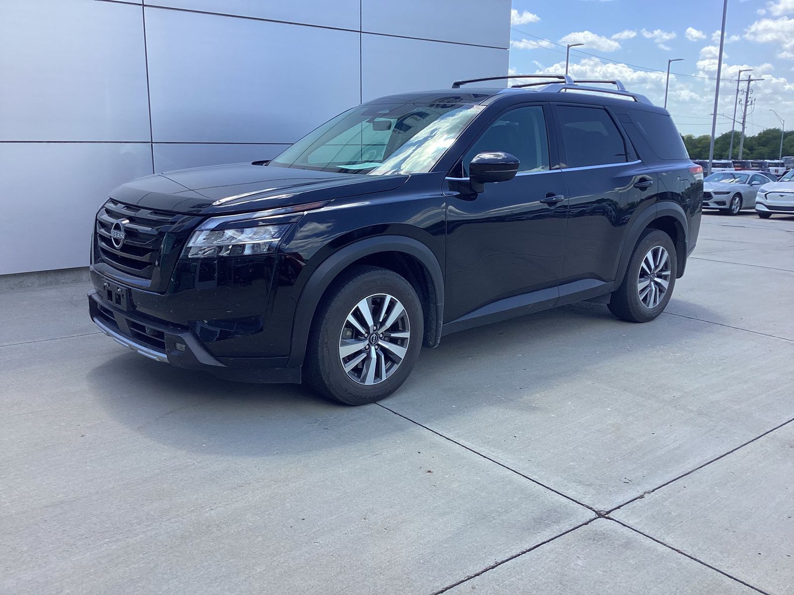 2023 NISSAN Pathfinder