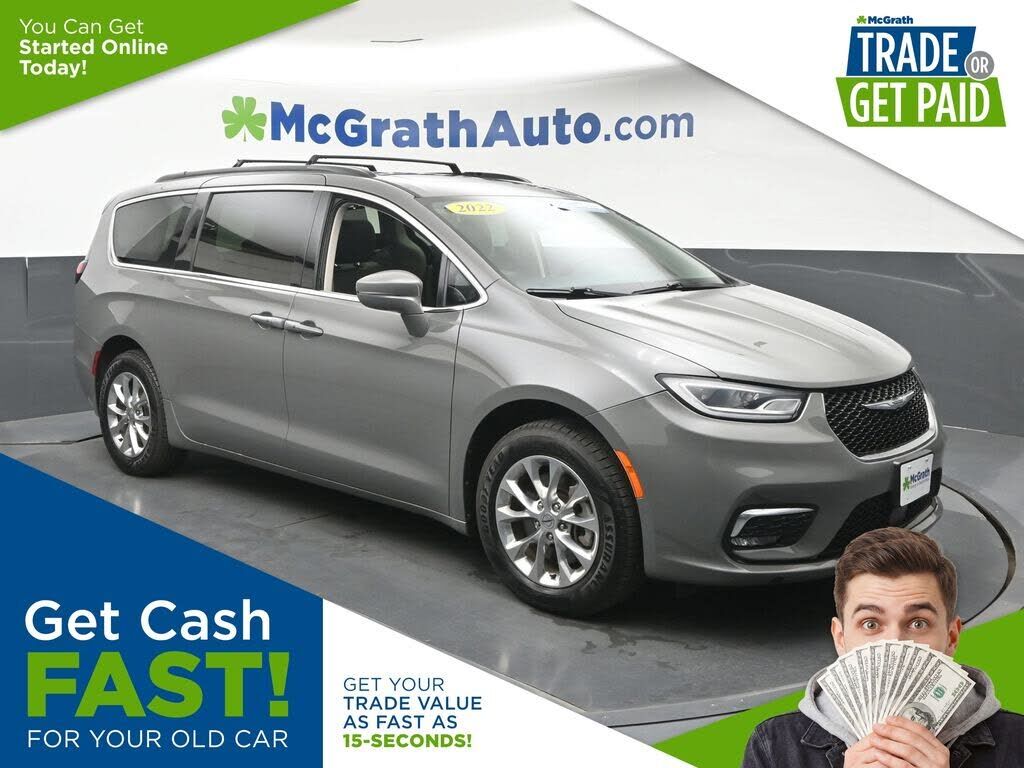 2022 CHRYSLER Pacifica