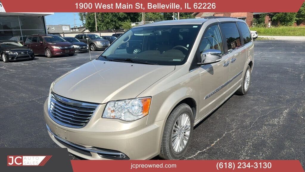 2015 CHRYSLER Town and Country