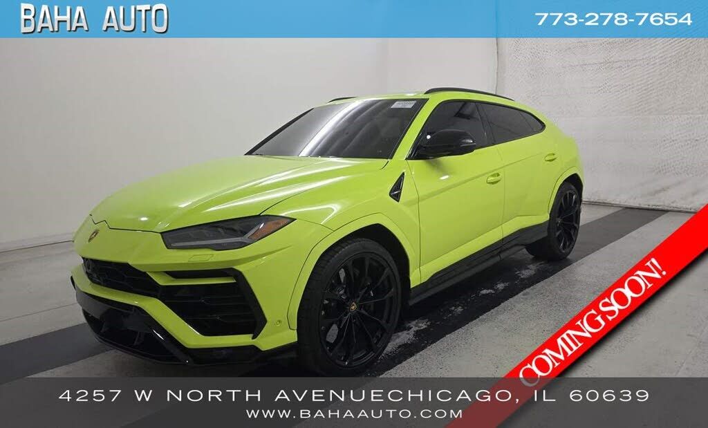 2022 LAMBORGHINI URUS