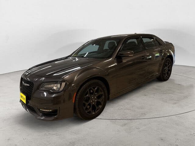 2019 CHRYSLER 300