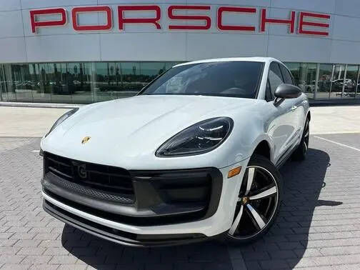 2026 PORSCHE Macan