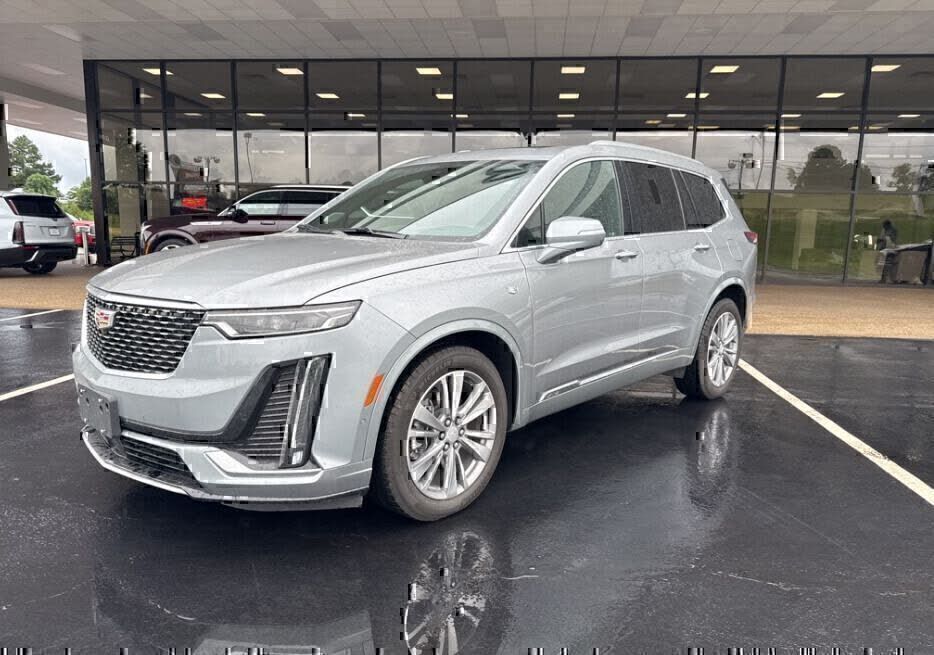 2025 CADILLAC XT6