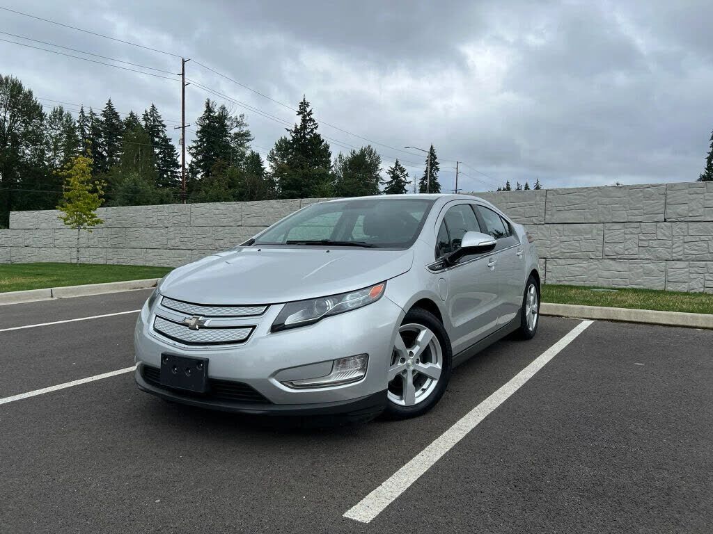 2013 CHEVROLET Volt