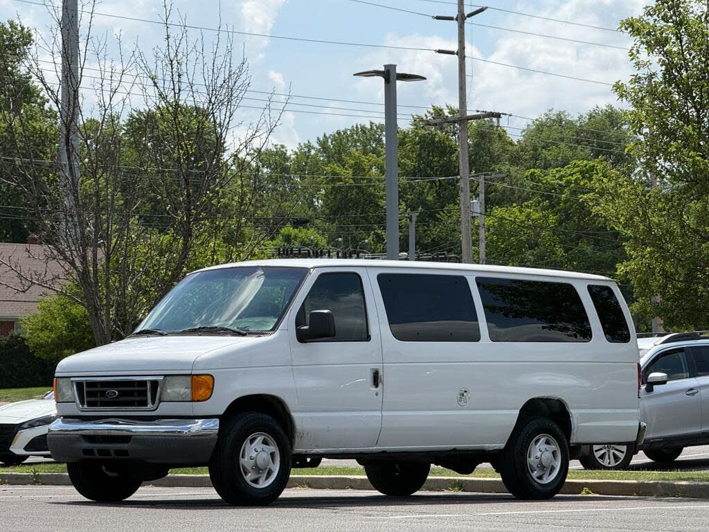 2007 FORD E-350