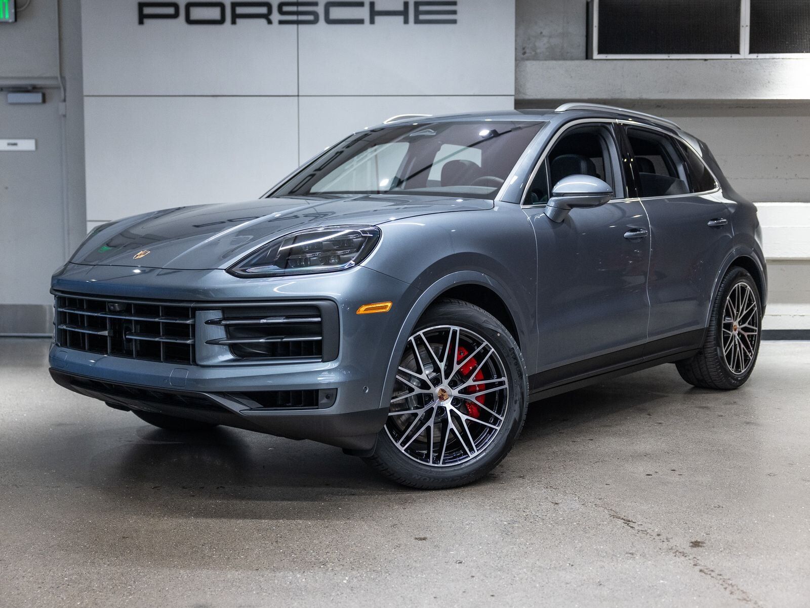 2026 PORSCHE Cayenne