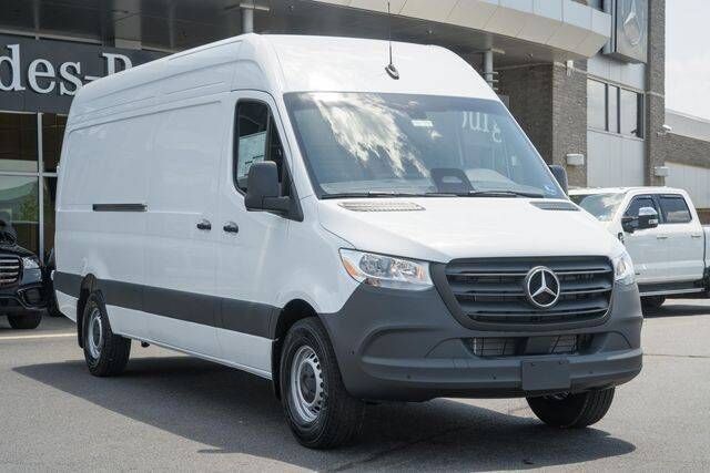 2026 MERCEDES-BENZ Sprinter