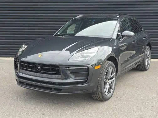 2026 PORSCHE Macan