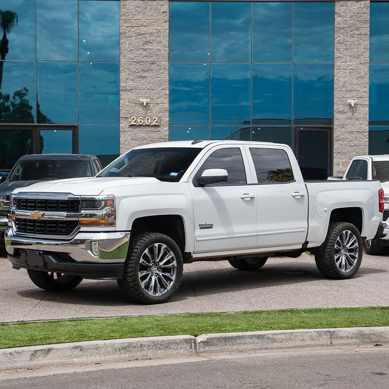 2017 CHEVROLET Silverado