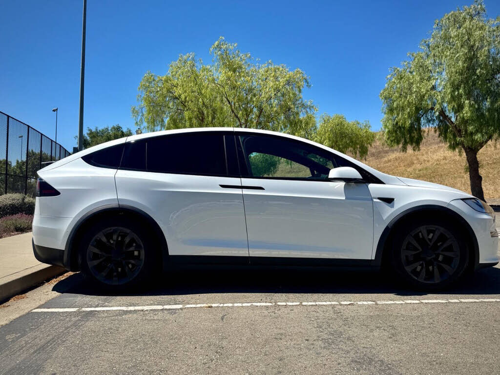 2022 TESLA Model X