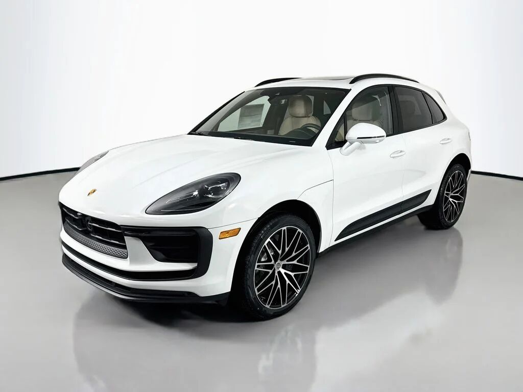 2026 PORSCHE Macan