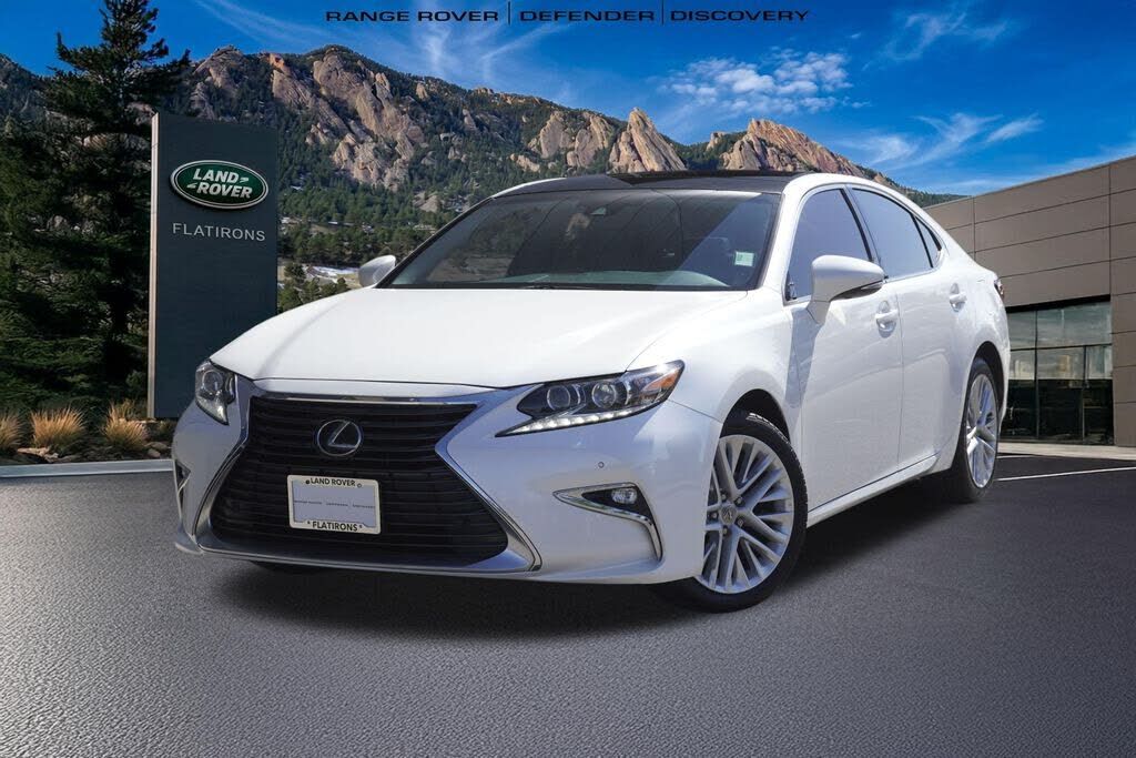 2017 LEXUS ES