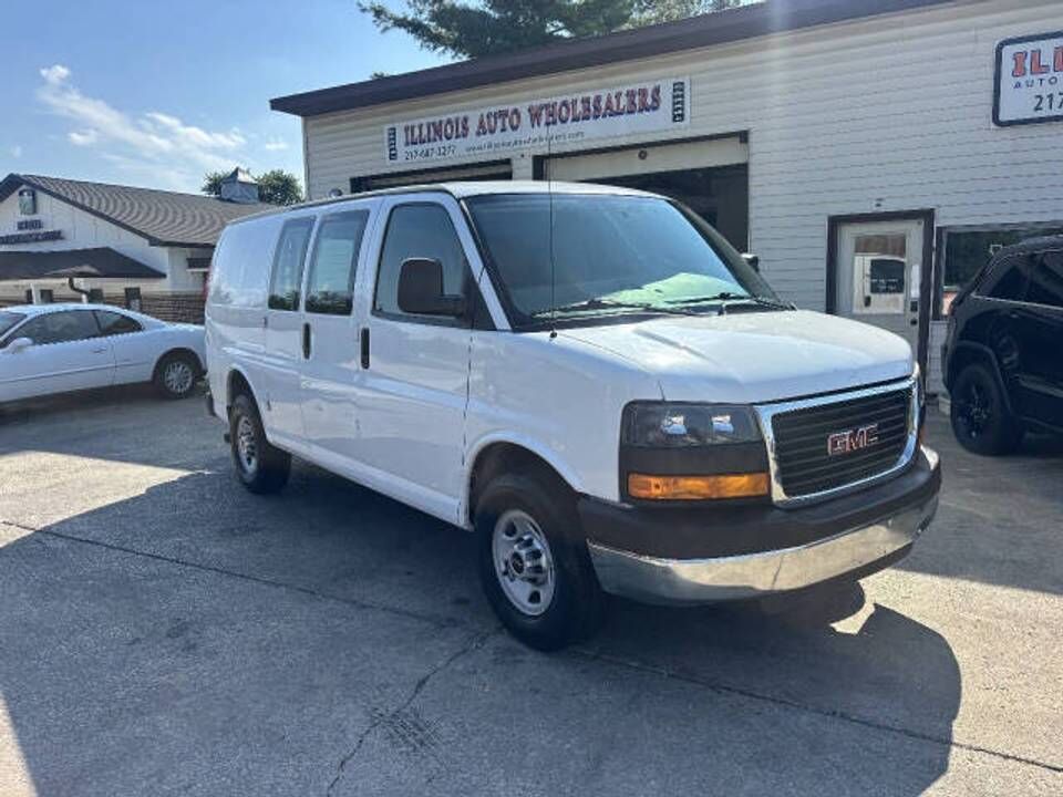 2015 GMC Savana