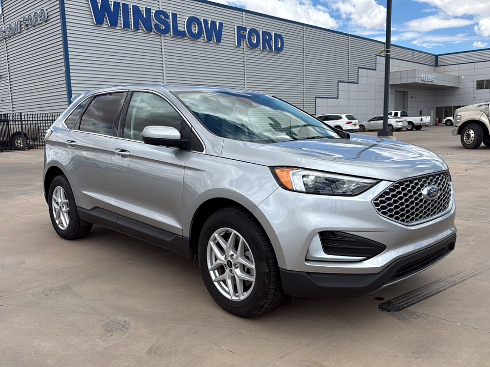 2024 FORD Edge