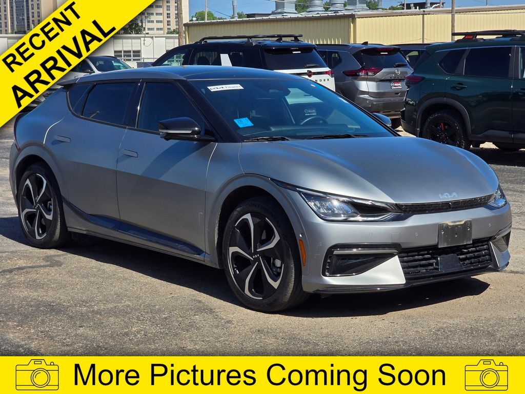 2023 KIA EV6