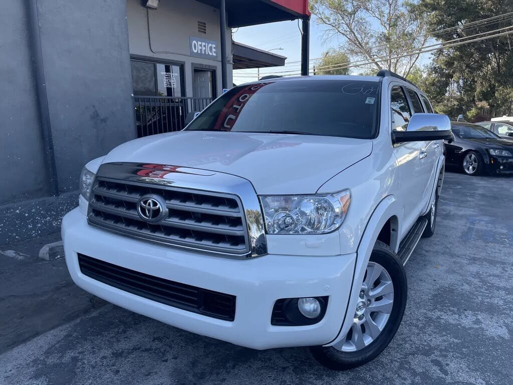 2017 TOYOTA Sequoia