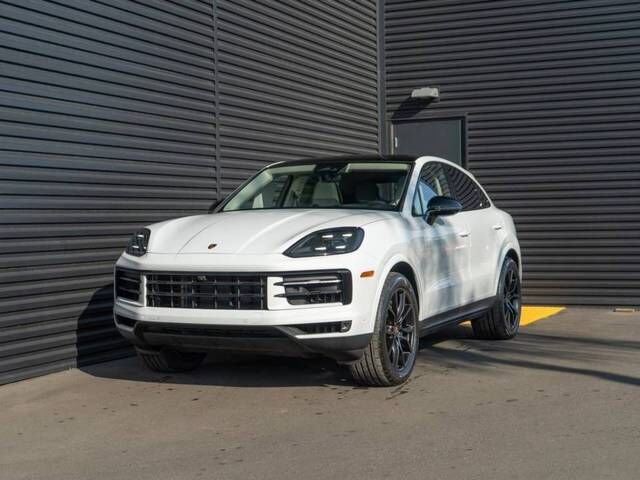 2026 PORSCHE Cayenne