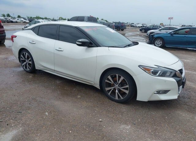 2017 NISSAN Maxima