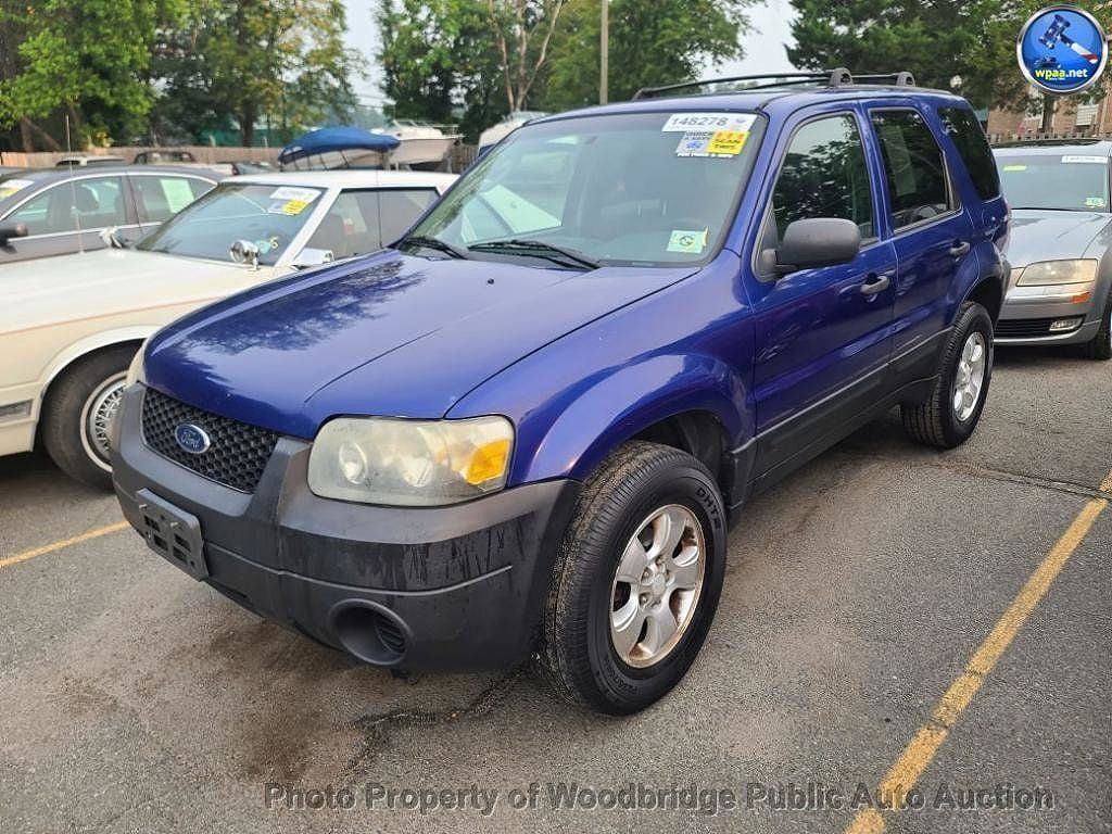 2005 FORD Escape