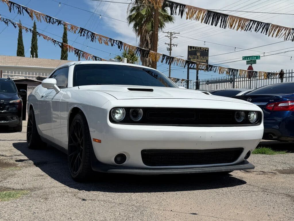 2016 DODGE Challenger