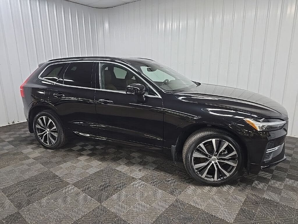 2022 VOLVO XC60