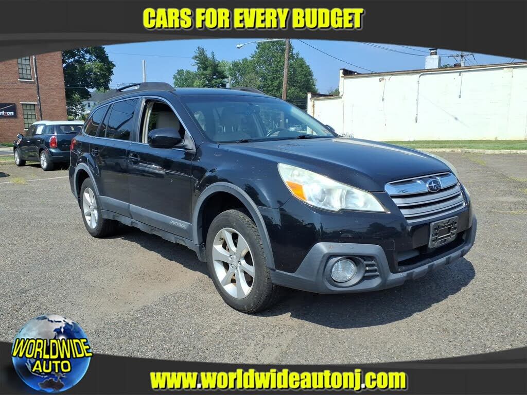 2013 SUBARU Outback