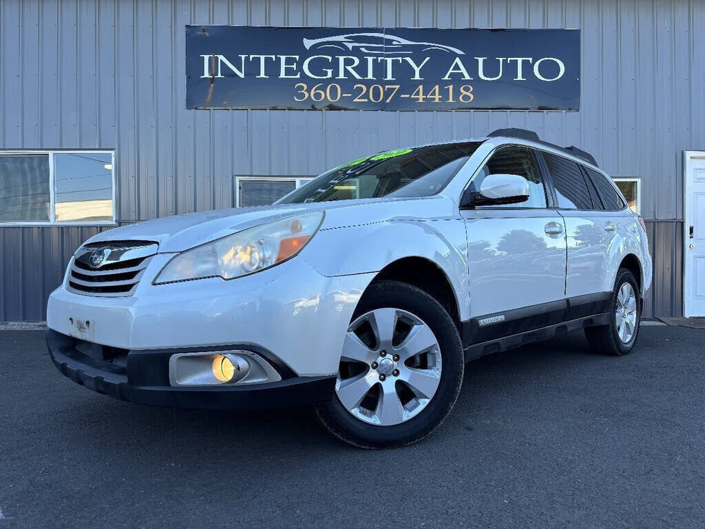 2010 SUBARU Outback