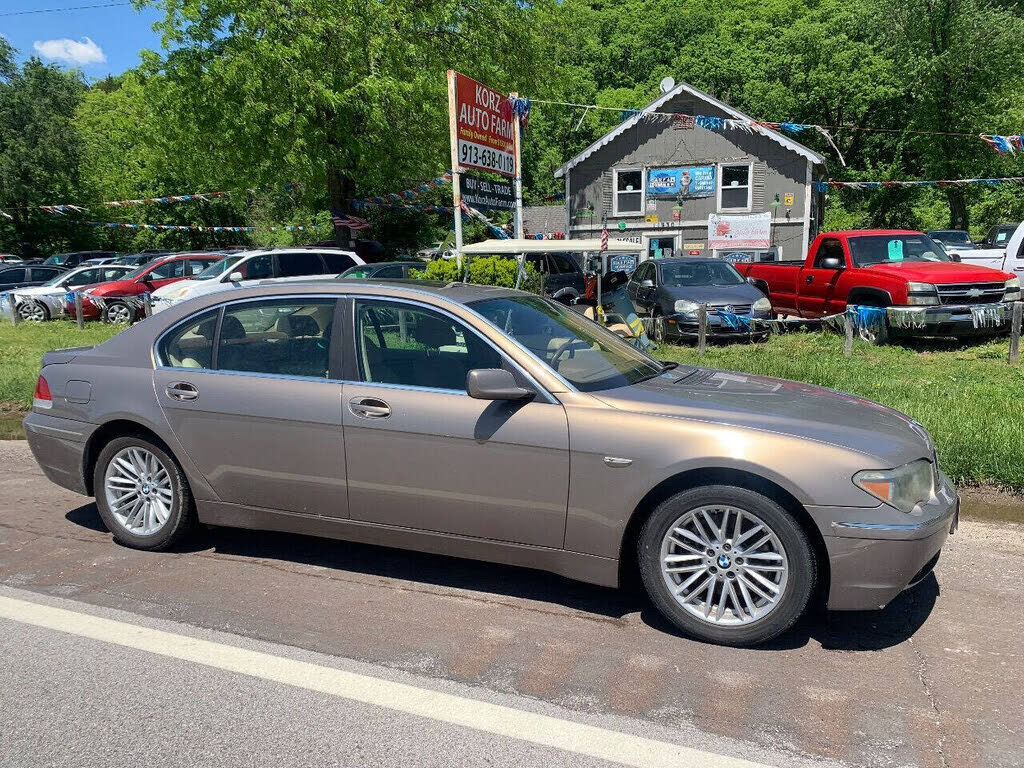 2004 BMW 7 Series