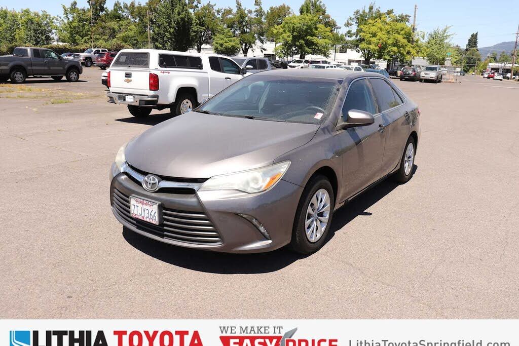 2016 TOYOTA Camry