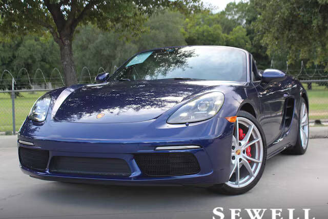 2025 PORSCHE 718