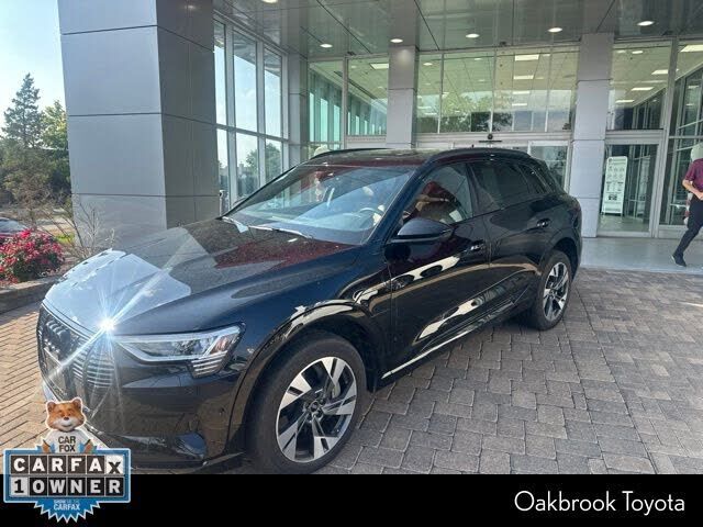 2022 AUDI e-tron