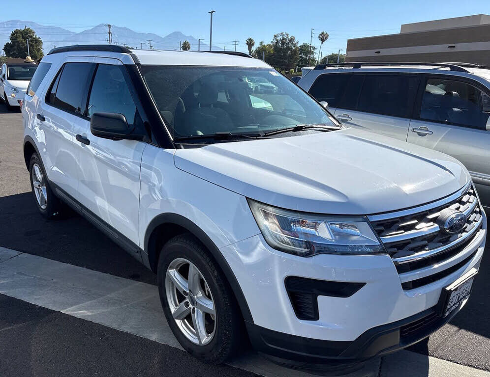 2018 FORD Explorer