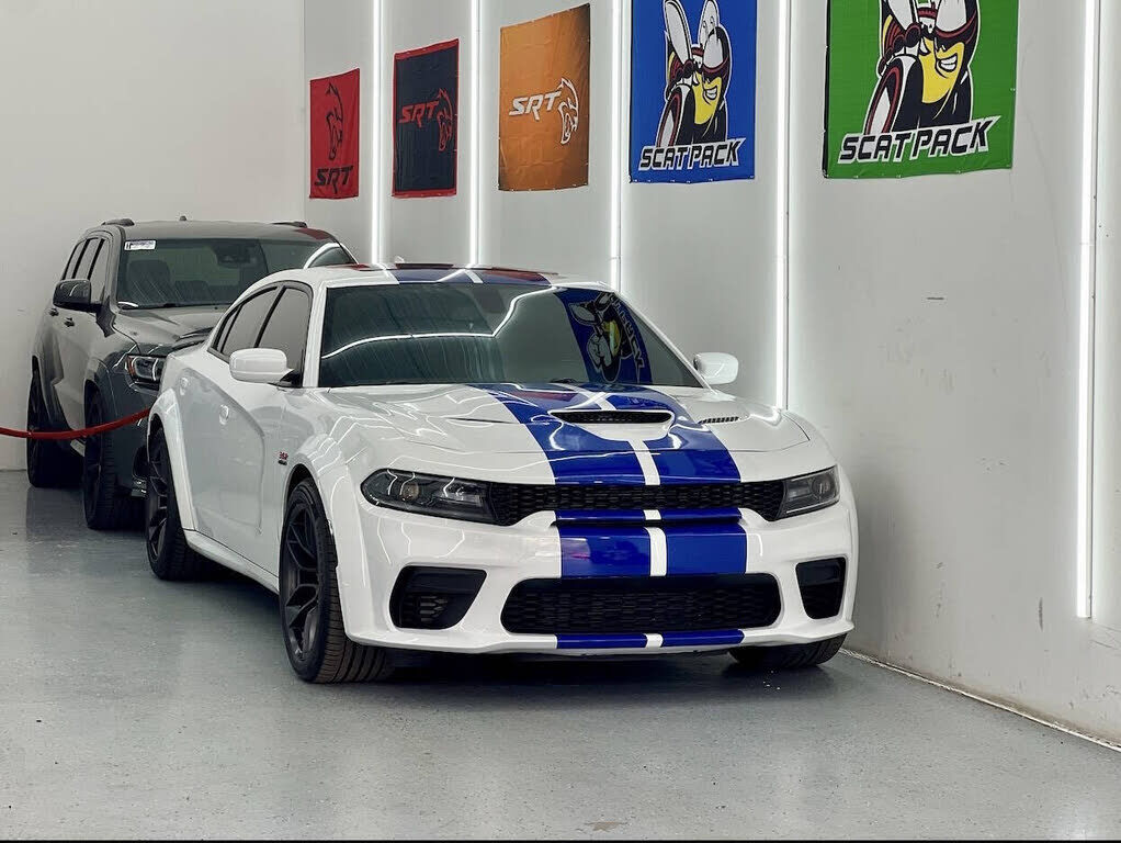 2021 DODGE Charger