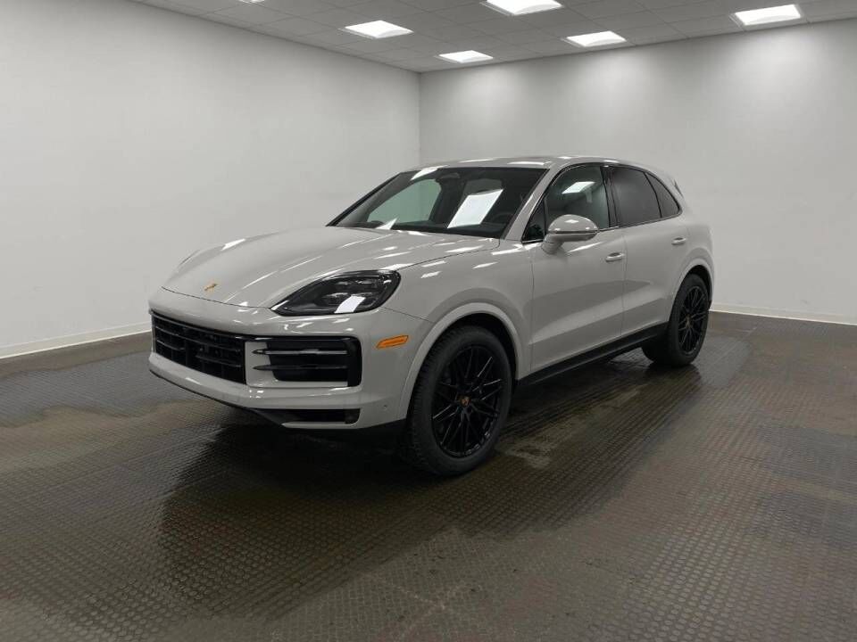 2026 PORSCHE Cayenne