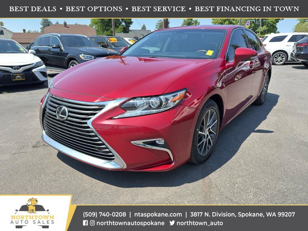 2016 LEXUS ES