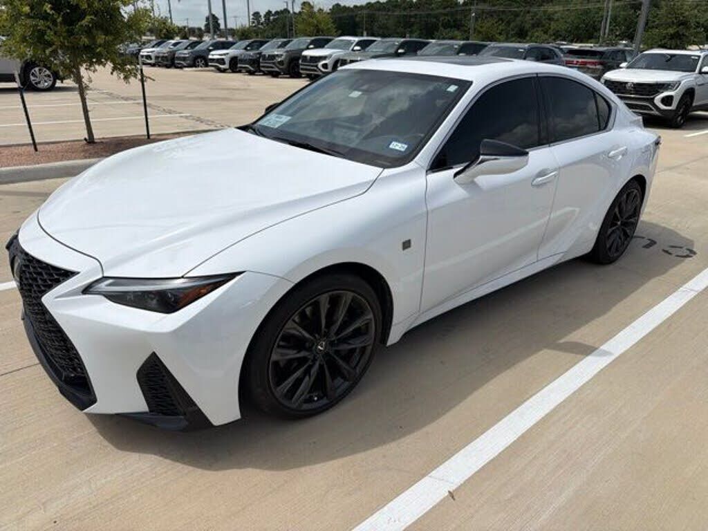 2025 LEXUS IS