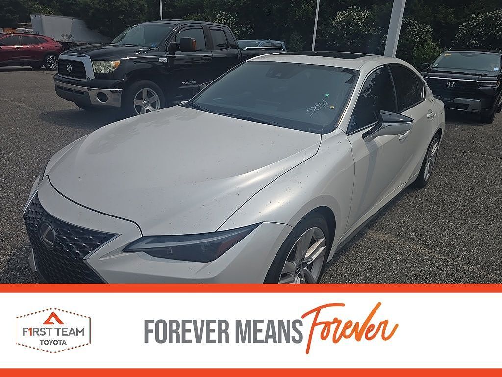 2024 LEXUS IS
