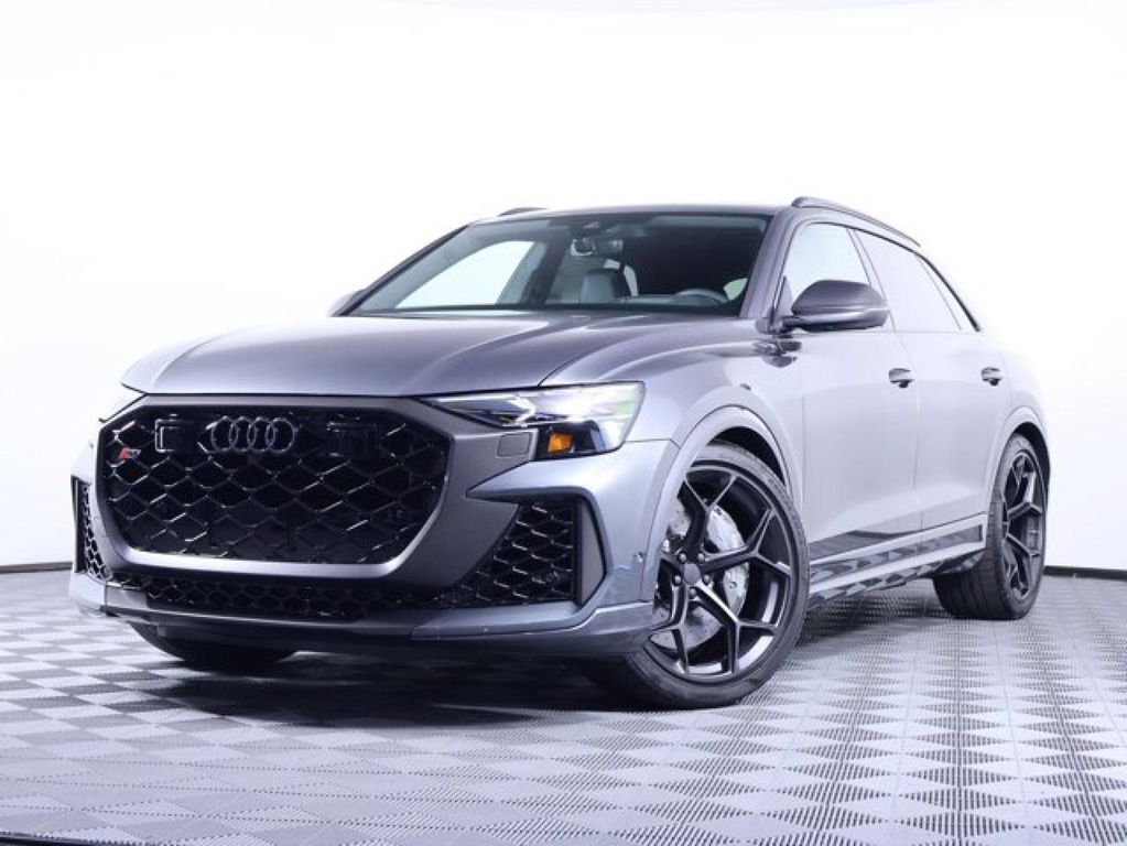 2026 AUDI RS Q8