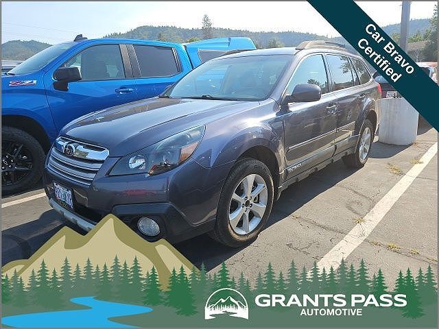 2014 SUBARU Outback