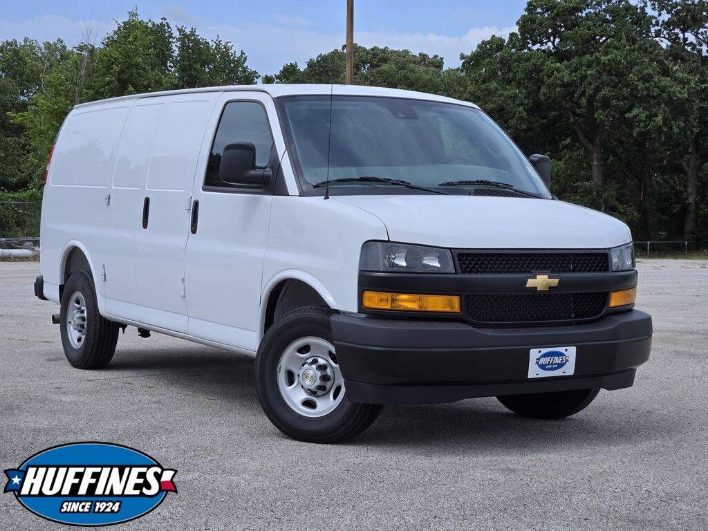 2026 CHEVROLET Express