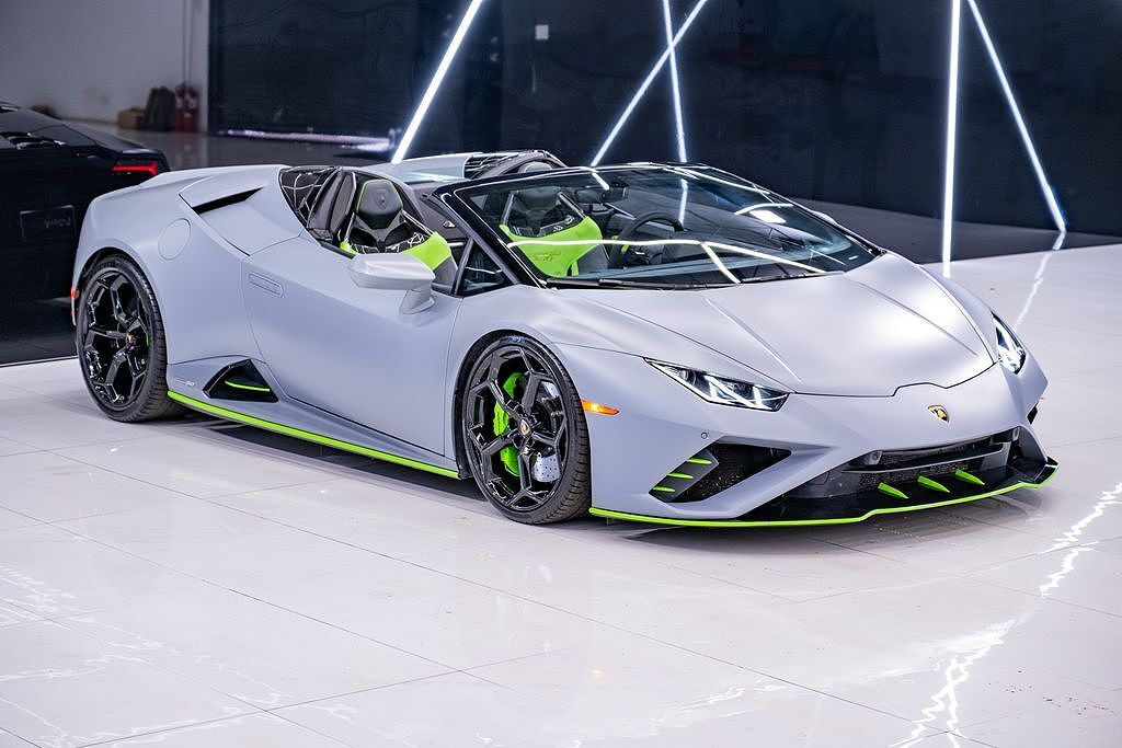 2023 LAMBORGHINI Huracan