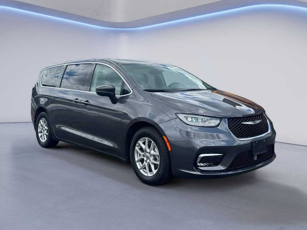 2023 CHRYSLER Pacifica
