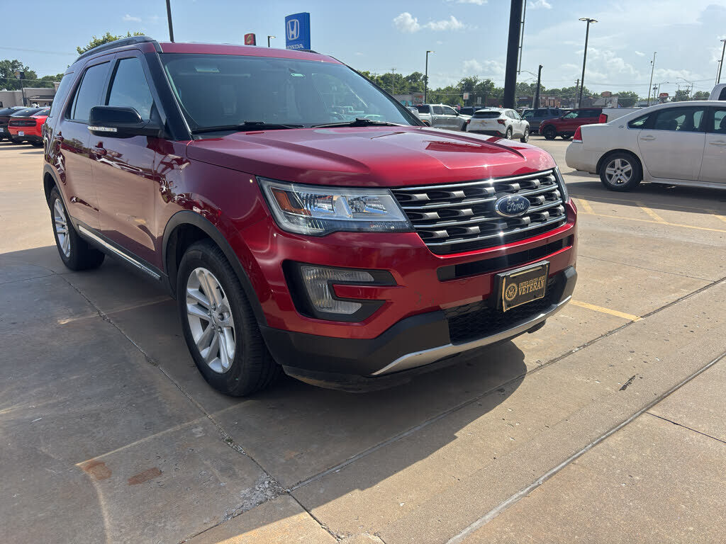 2017 FORD Explorer