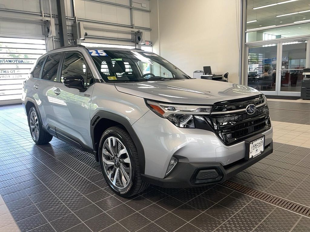 2025 SUBARU Forester