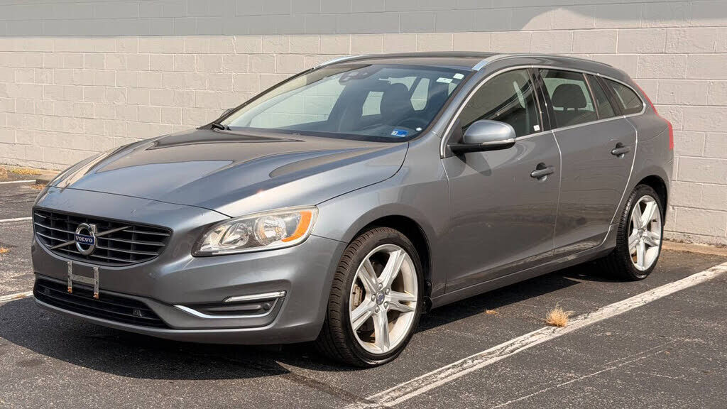 2016 VOLVO V60