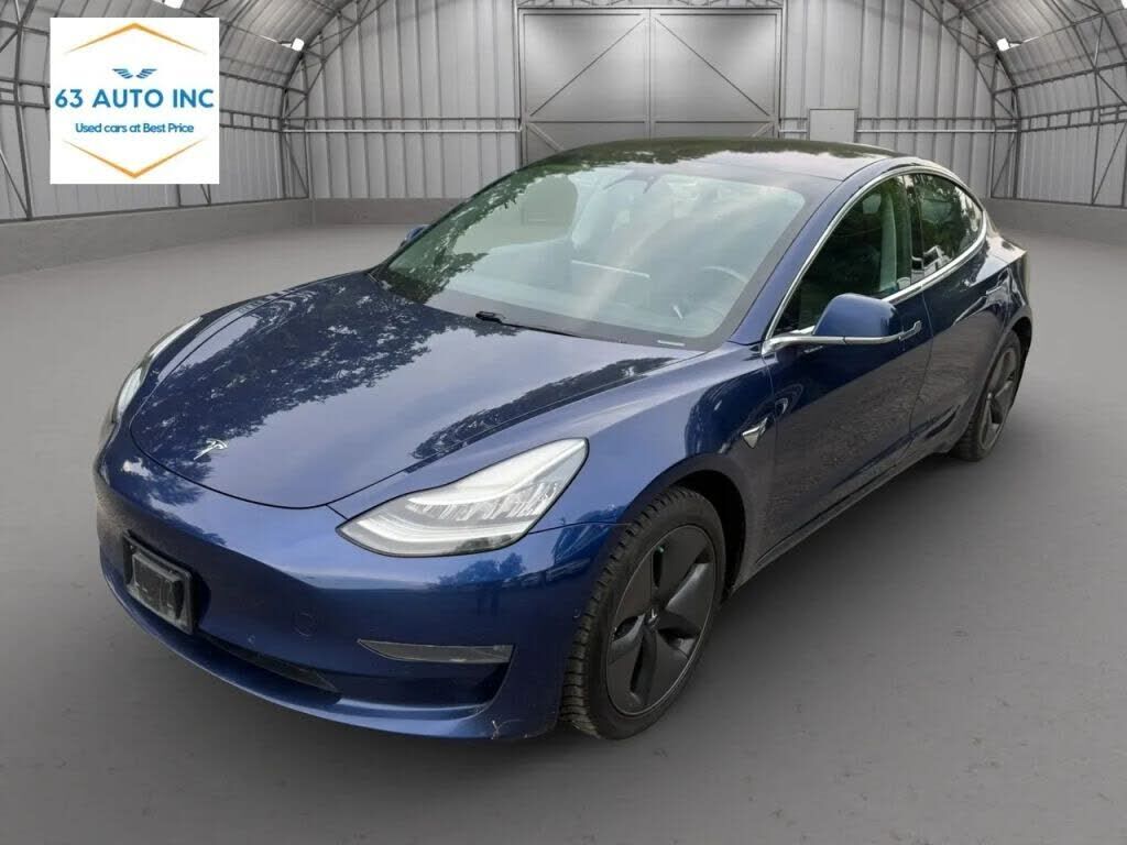 2018 TESLA Model 3