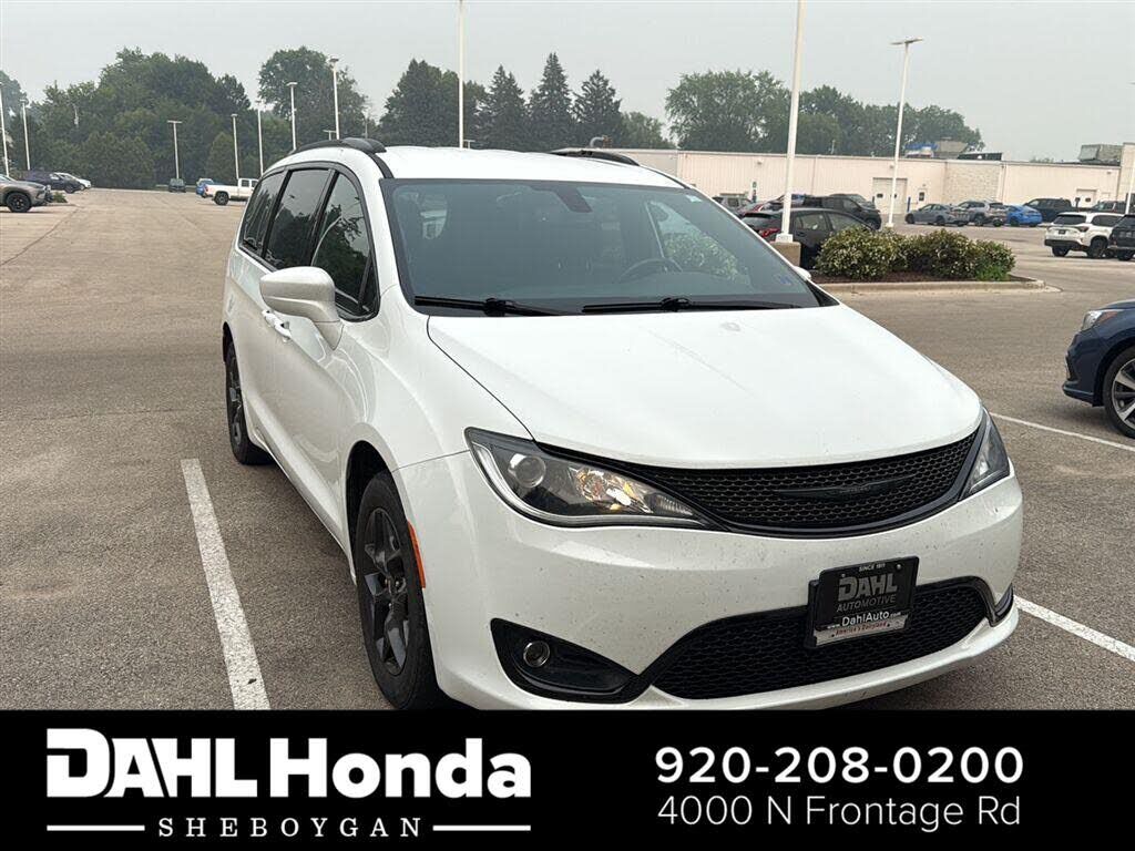 2020 CHRYSLER Pacifica
