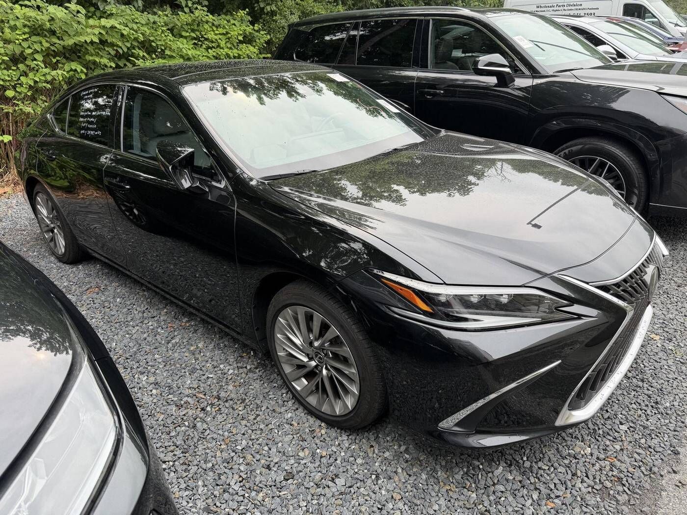 2022 LEXUS ES